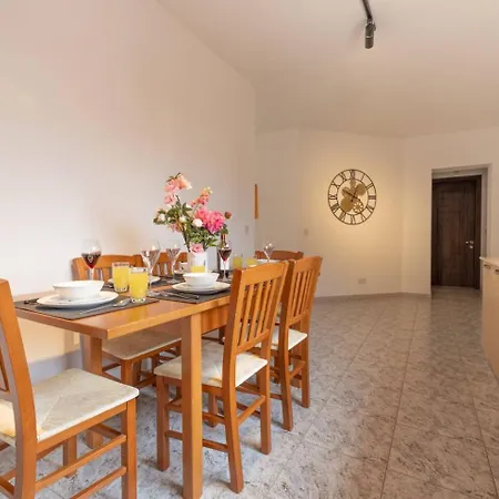 Lorella - Private Pool, Jacuzzi By Homely 度假居