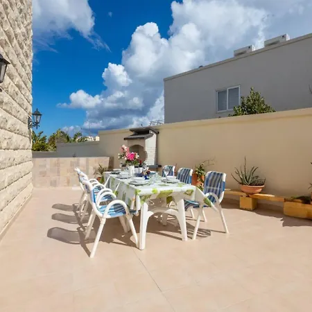 Holiday home Lorella - Private Pool, Jacuzzi By Homely