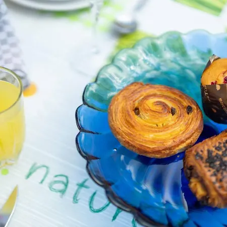 Lorella - Private Pool, Jacuzzi By Homely *