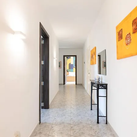 Lorella - Private Pool, Jacuzzi By Homely Vakantiehuis Mellieħa