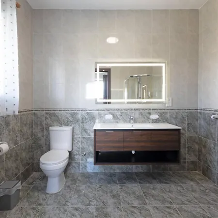 Lorella - Private Pool, Jacuzzi By Homely *