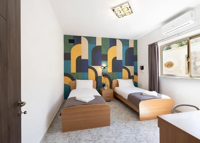 Lorella - Private Pool, Jacuzzi By Homely