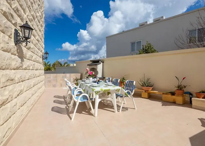 Nyaraló Lorella - Private Pool, Jacuzzi By Homely